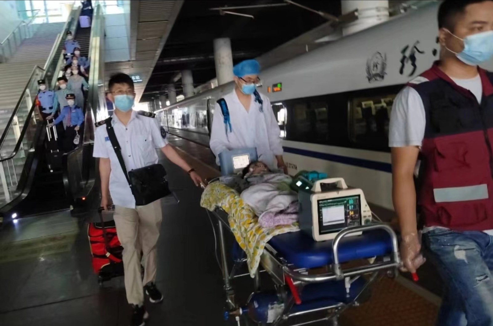 海宁县高铁转运公司